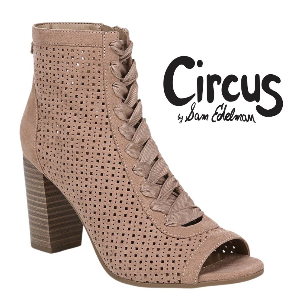 Circus by Sam Edelman, Ellen Perforated Lace Up Peep Toe Heeled Booties Size 9.5